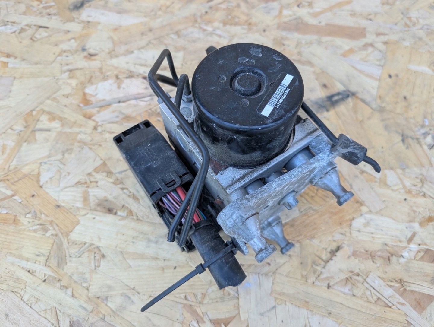 control unit pump ABS ESP MERCEDES C KLASA W204 A2049012400