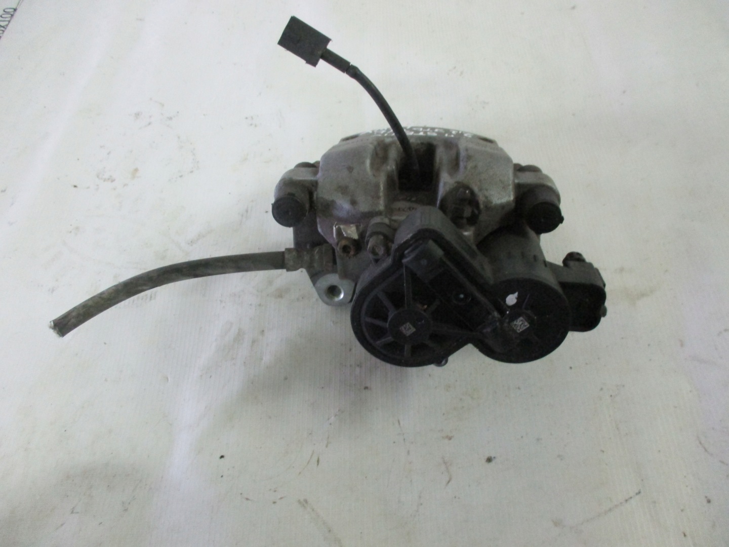 caliper Fiat Stelvio left rear part 2,2 D