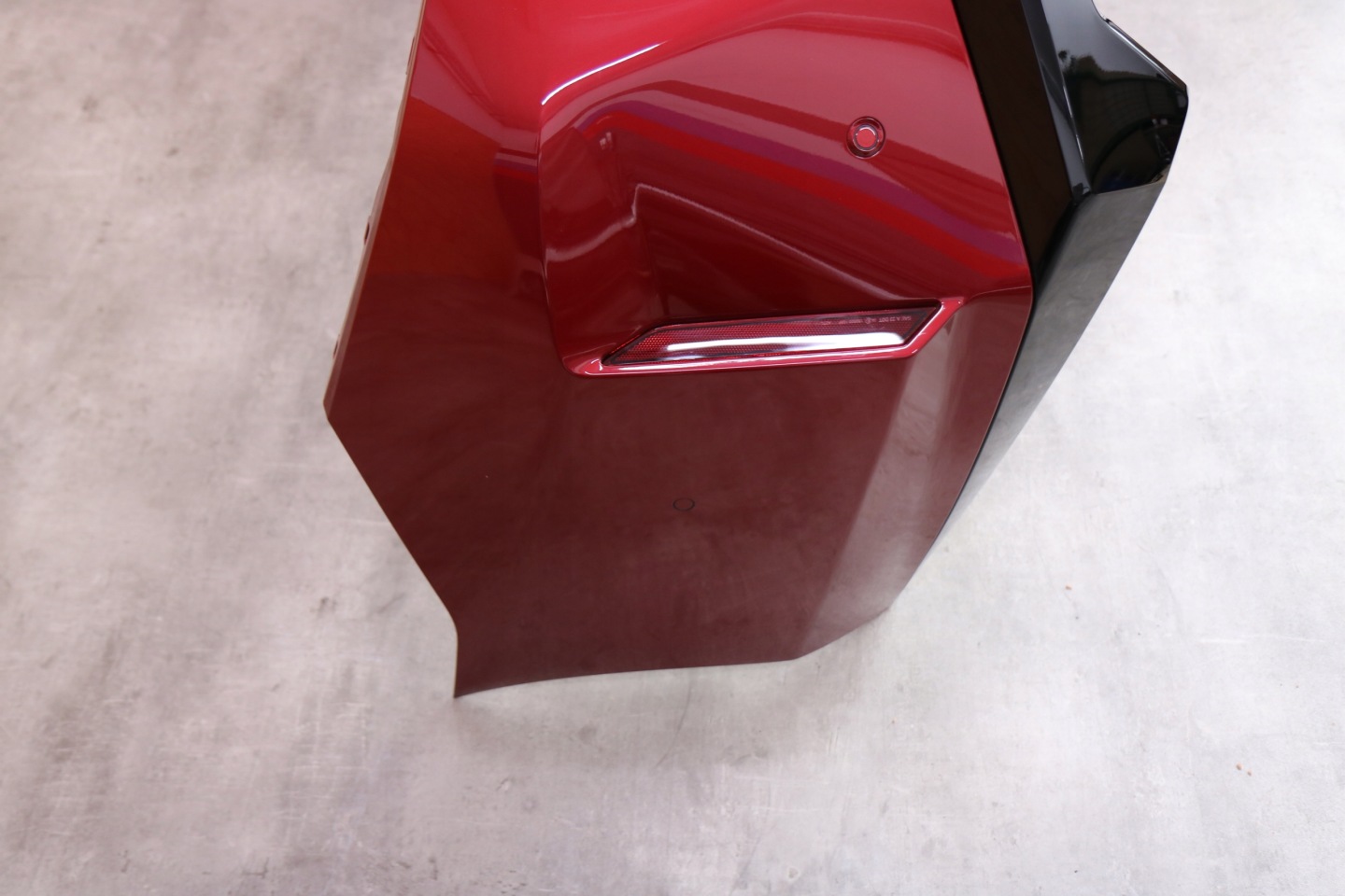BMW M5 G90 complete bumper rear part rear colour C68 DRAGON FIRE RED