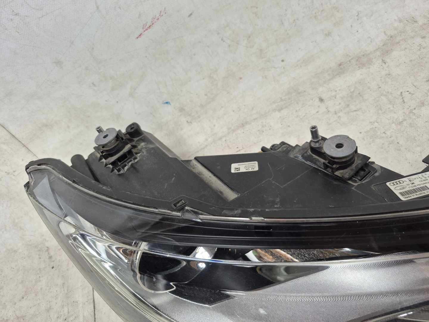 AUDI A1 8X 8X0 10- light right front front BI-XENON 8X0941006