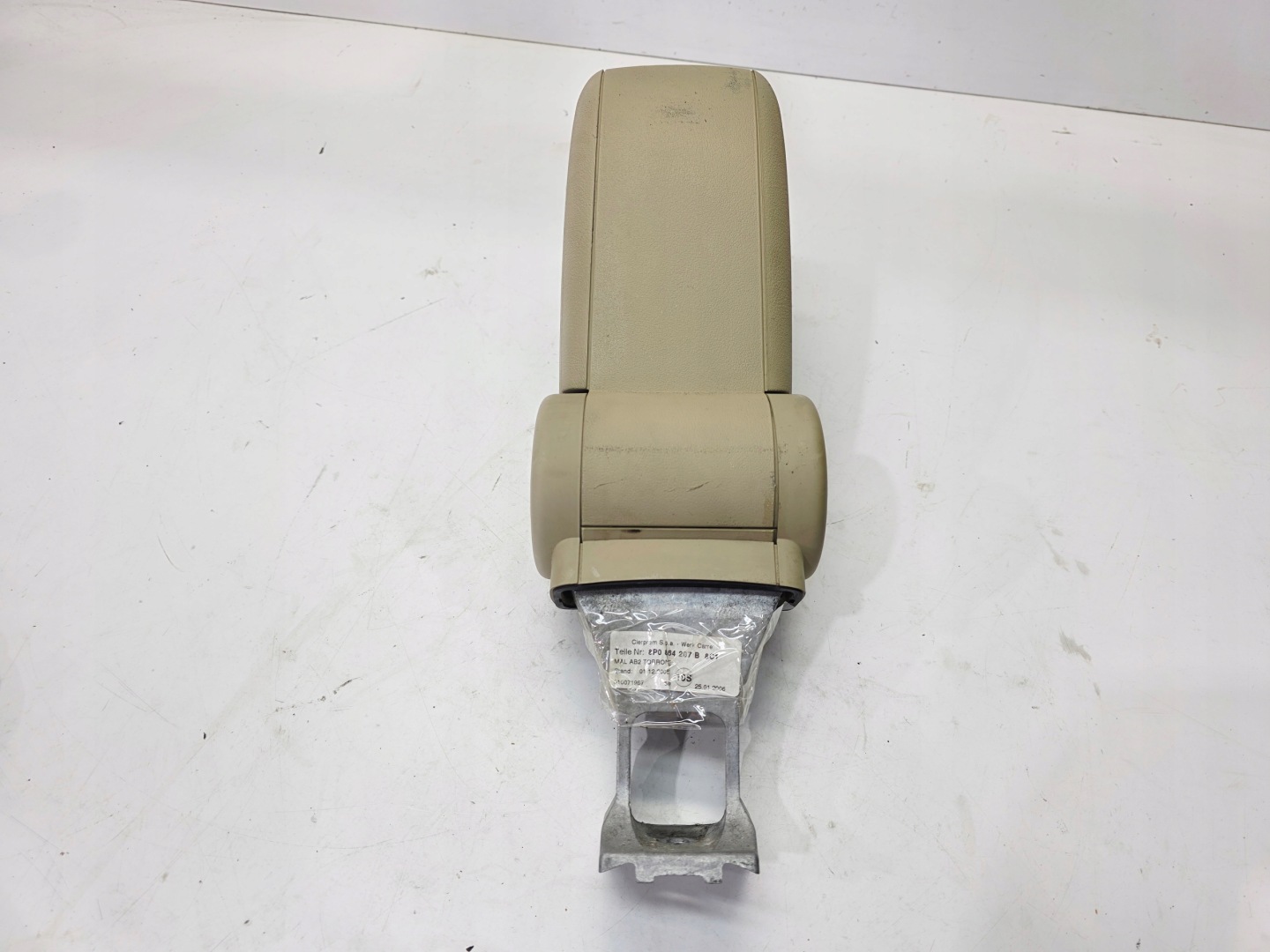 armrest front adjustable AUDI A3 8P 8P0864207B 8C1 without