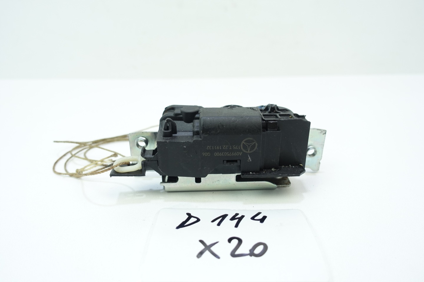 lock bonnet boot MERCEDES W206 W177 W167