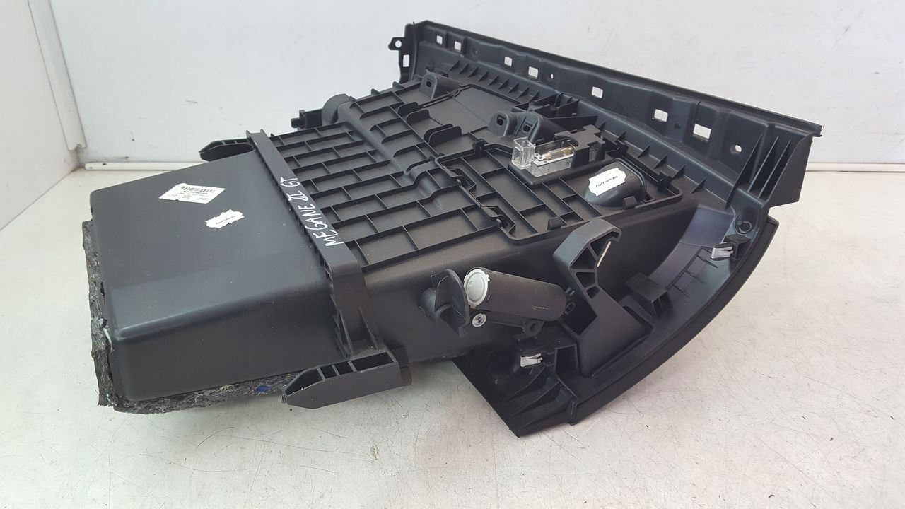 Handschuhfach des Beifahrers Renault Megane III 1,4 TCE
