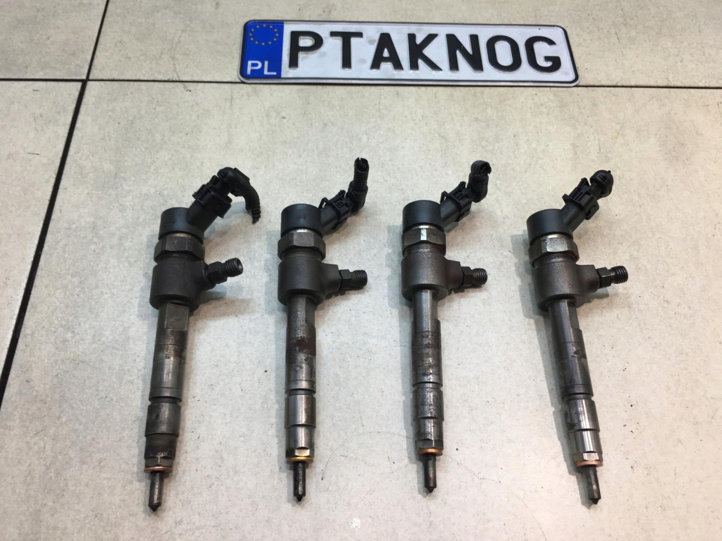 injector ALFA ROMEO 147 1.9 JTD 0445110068