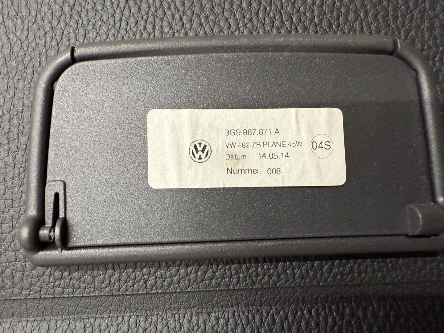 VW PASSAT B8 3G blinds boot 3G9867871A