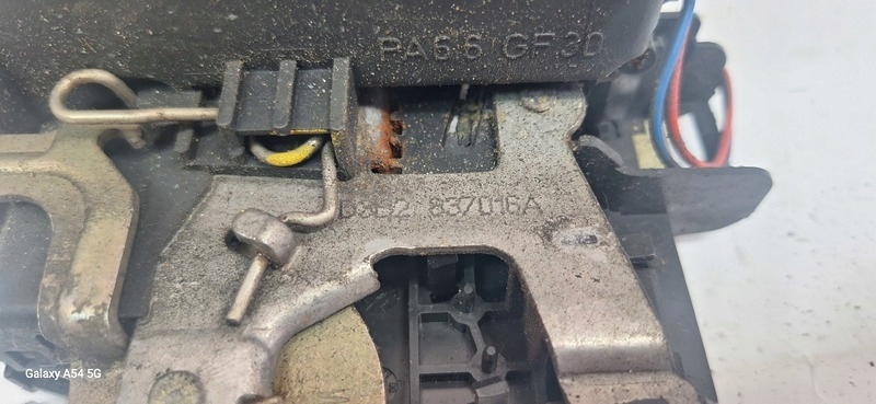 lock door VW PASSAT B5 D3B2837016A