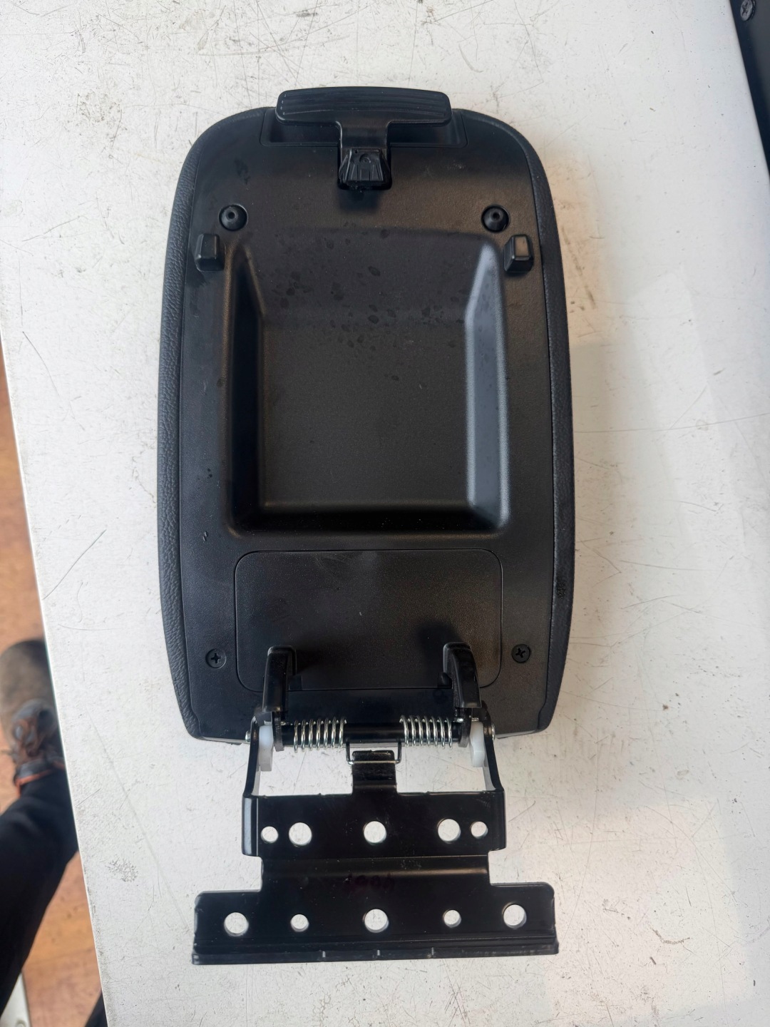 KIA CEED III armrest black leather 2018