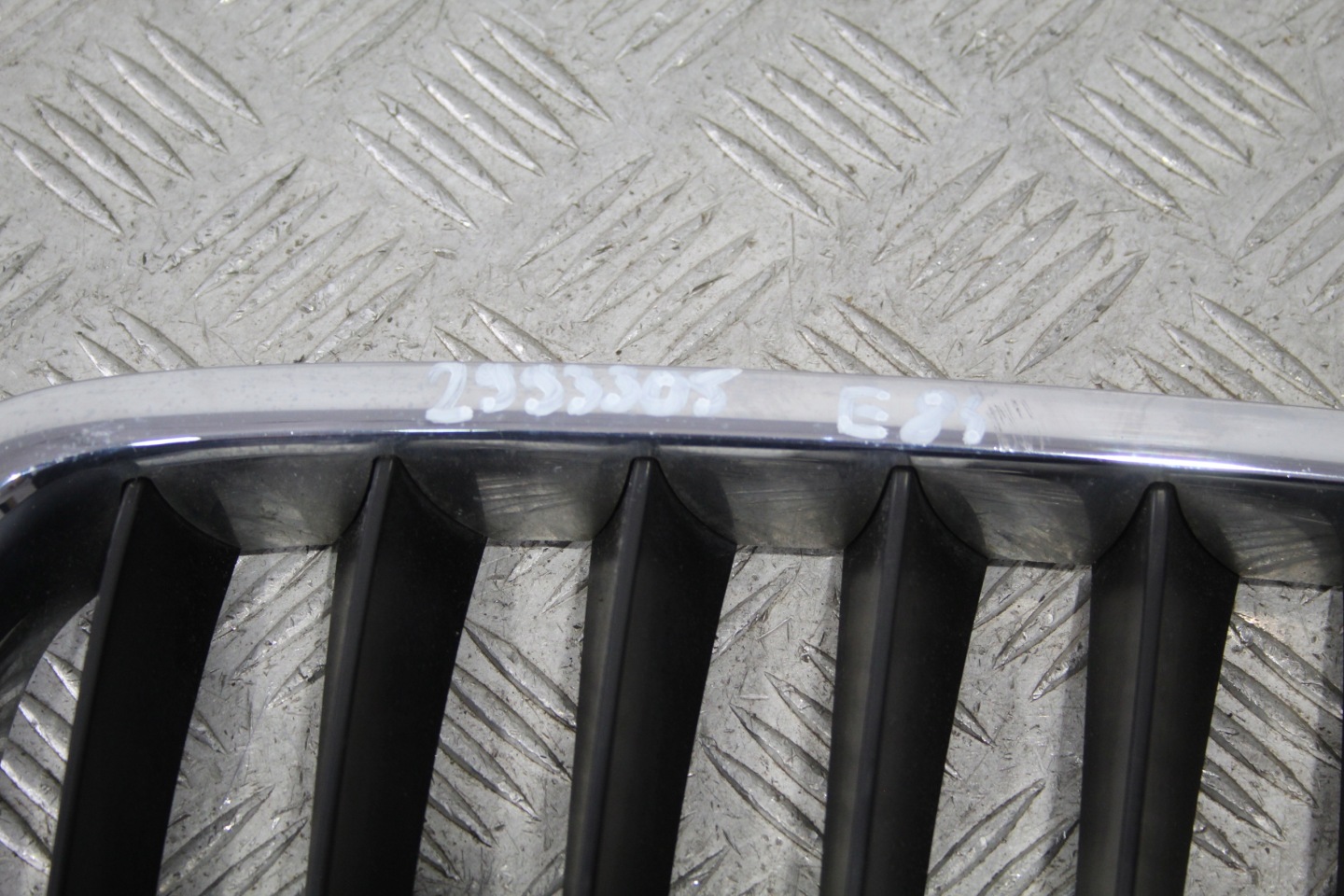 kidney grille grill left BMW X1 E84 2993305