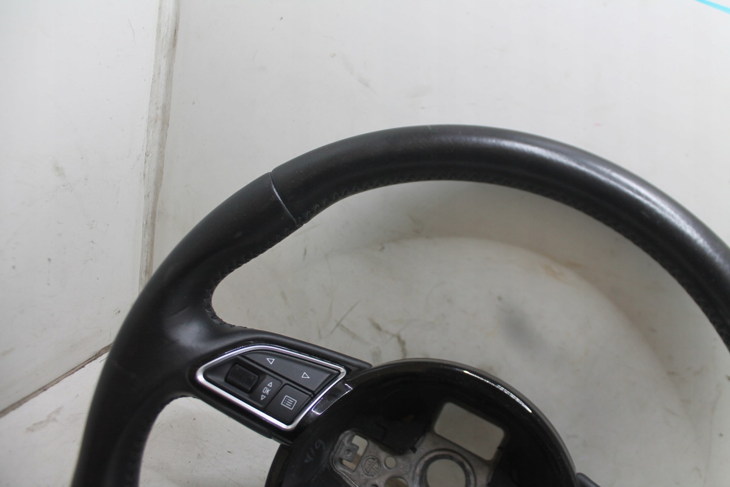 steering wheel, leather black CHROM MULTI AUDI Q3 and 8U LIFT 14-18