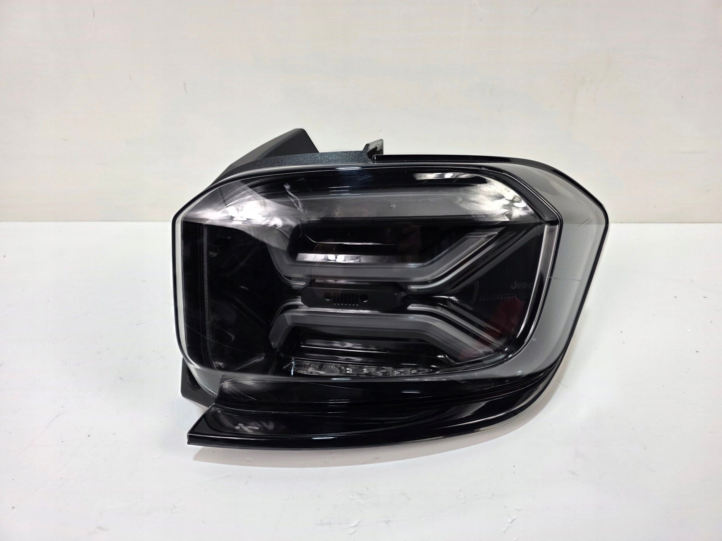 light right rear FULL LED JEEP AVENGER 521707380