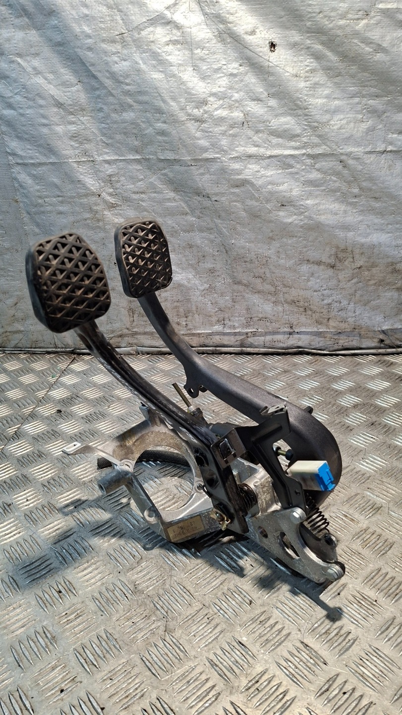 pedala kvačila kočnice BMW E39