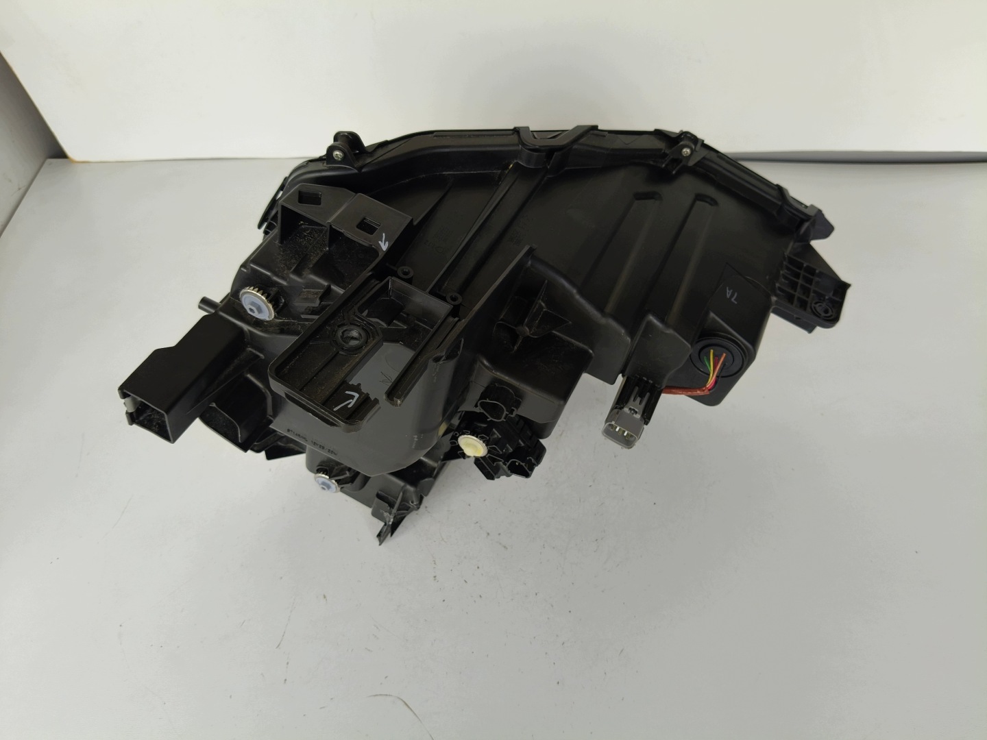 light left REFLEKTOR MITSUBISHI ECLIPSE CROSS 21- LIFT FULL LED