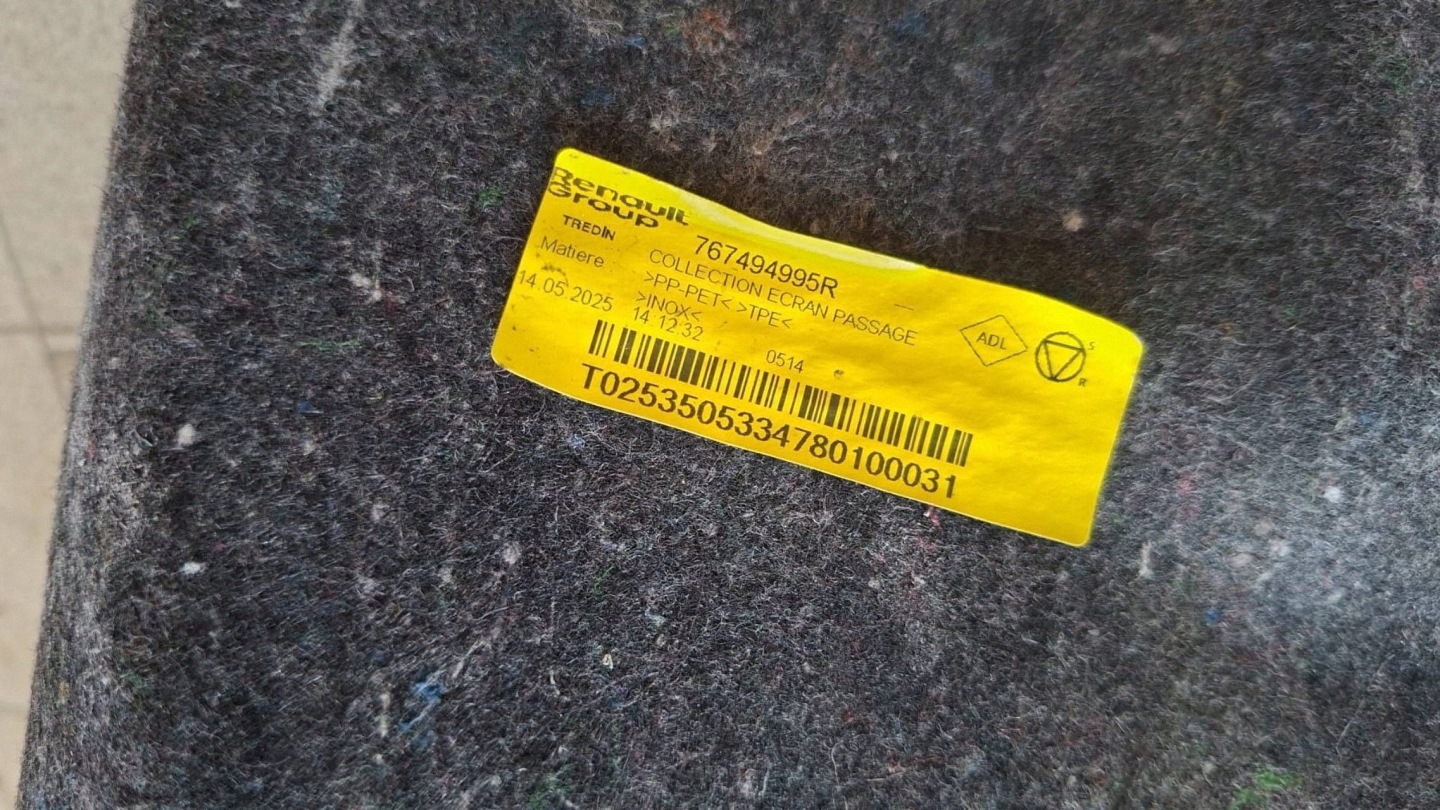 mudguard rear. rear part side left Renault Clio VI 767494995R