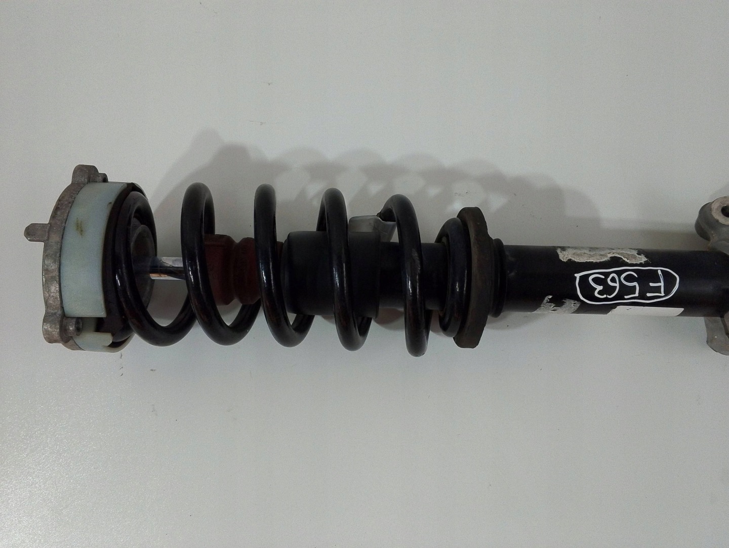 Audi Q5 SQ5 80A shock absorber front left 4M0413037 (F563)