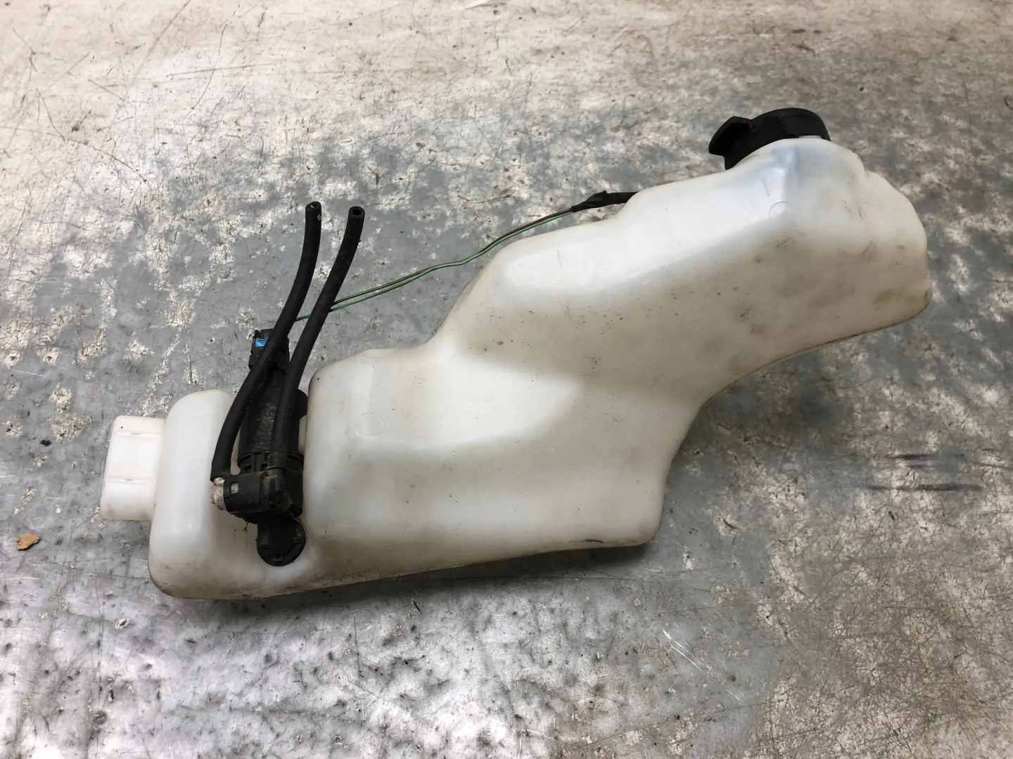 washer fluid tank DACIA DOKKER 289106925R