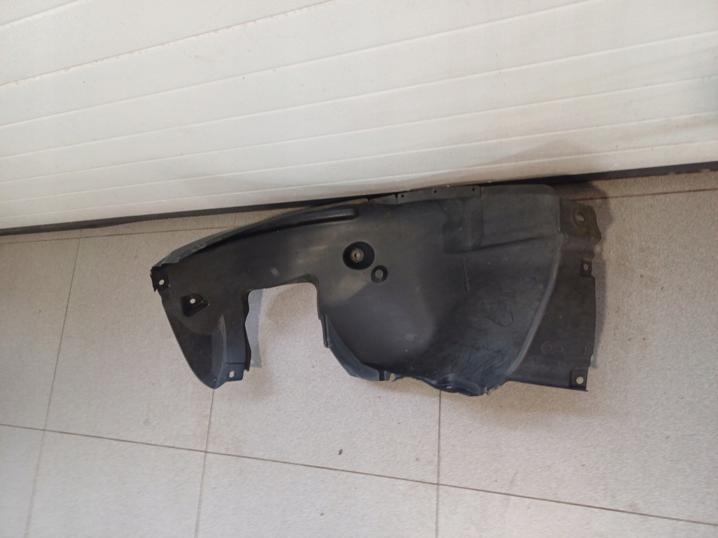 podblatník ľavý predok predné BMW E87 E81 51717059371