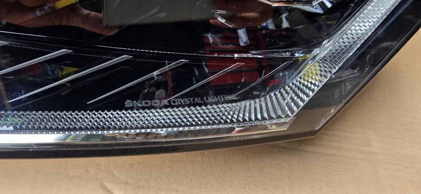 light front SKODA octavia 4 crystal lighting left 5e4941017