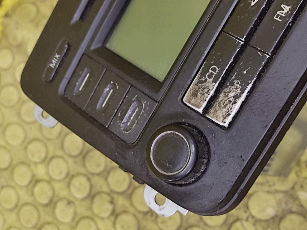 VW GOLF V RADIO