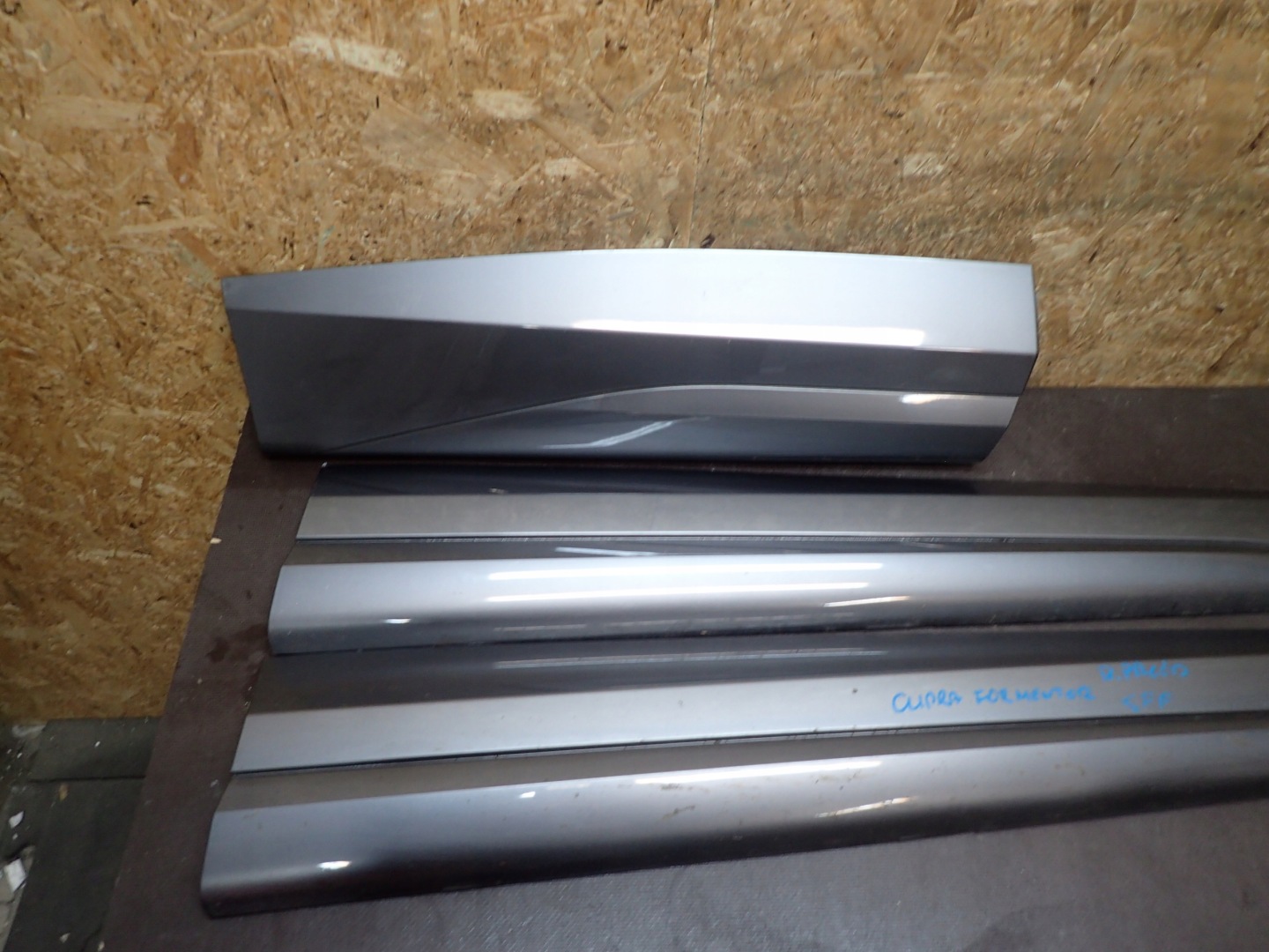 DOOR MOULDING RIGHT FRONT CUPRA FORMENTOR 5FF