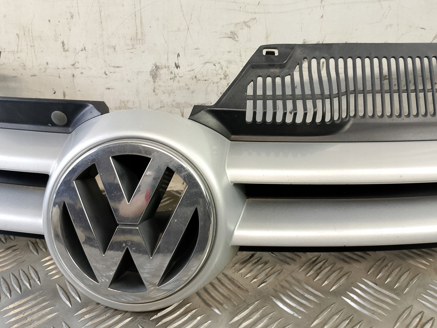 Grill Grill VW GOLF V 1K0853655A 1K0853651A