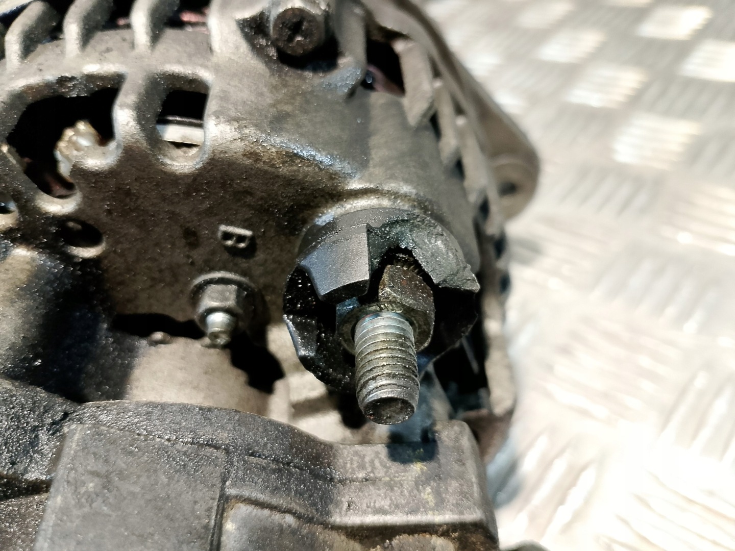 alternator OPEL ASTRA 2 G II 1.7 DTI