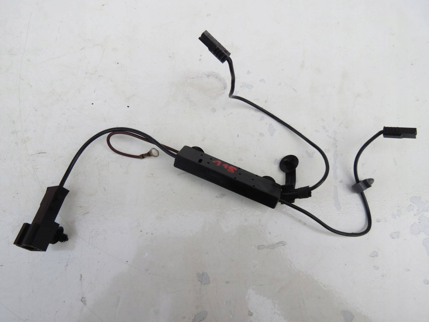 amplifier ANTENY MERCEDES-BENZ CLS C218 AMG A2128704589
