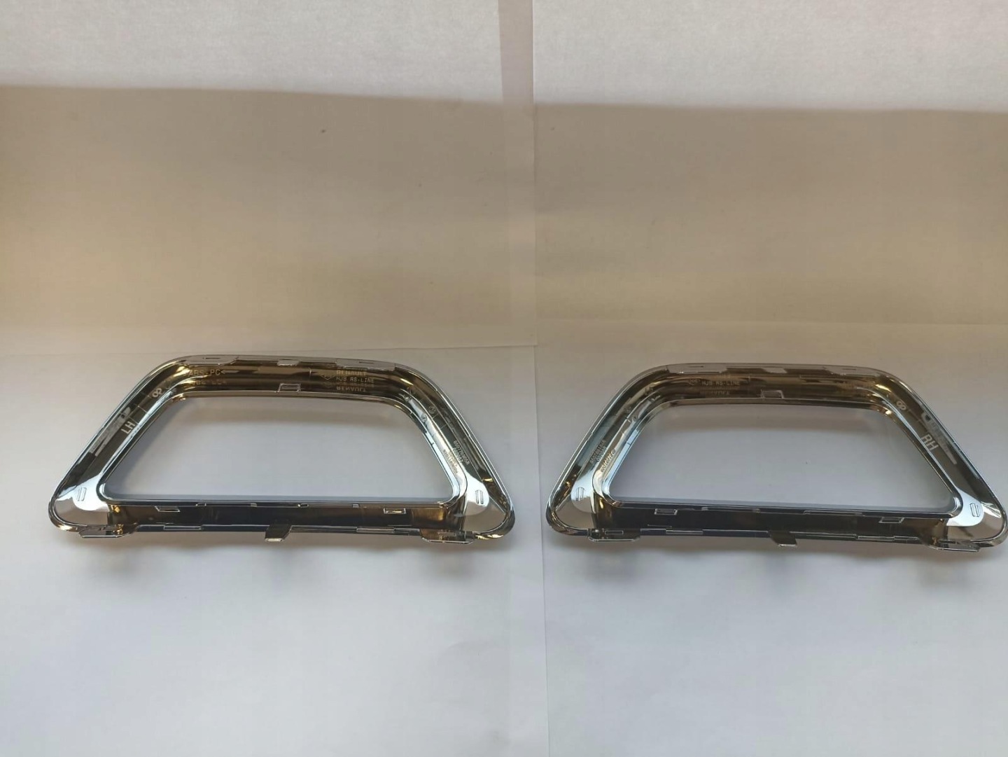 RENAULT CHROM Paraurti 850765184R 850776905R