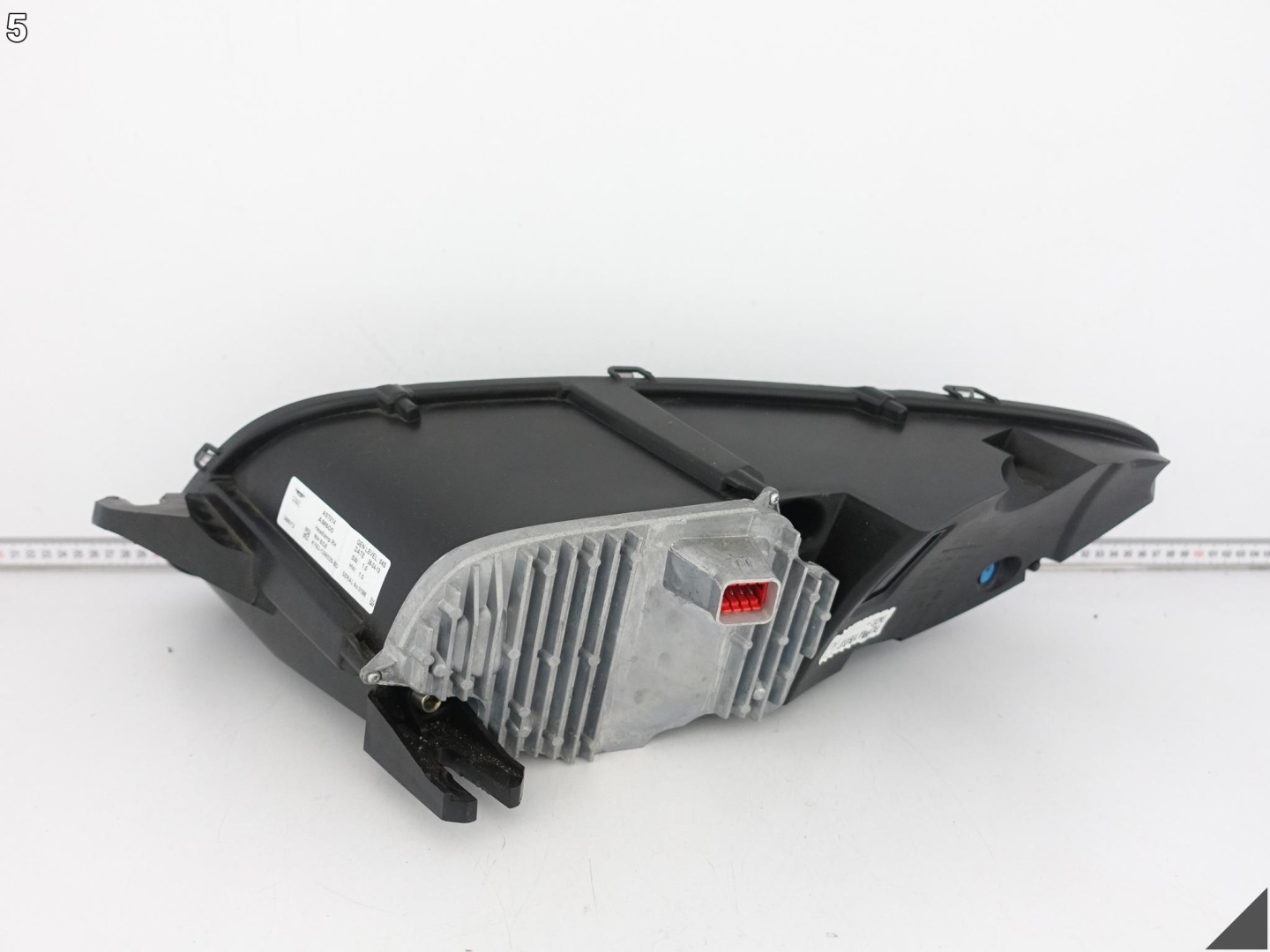 ASTON MARTIN VANTAGE II (2 GENERACJA) 18-24 light FULL LED right front EU