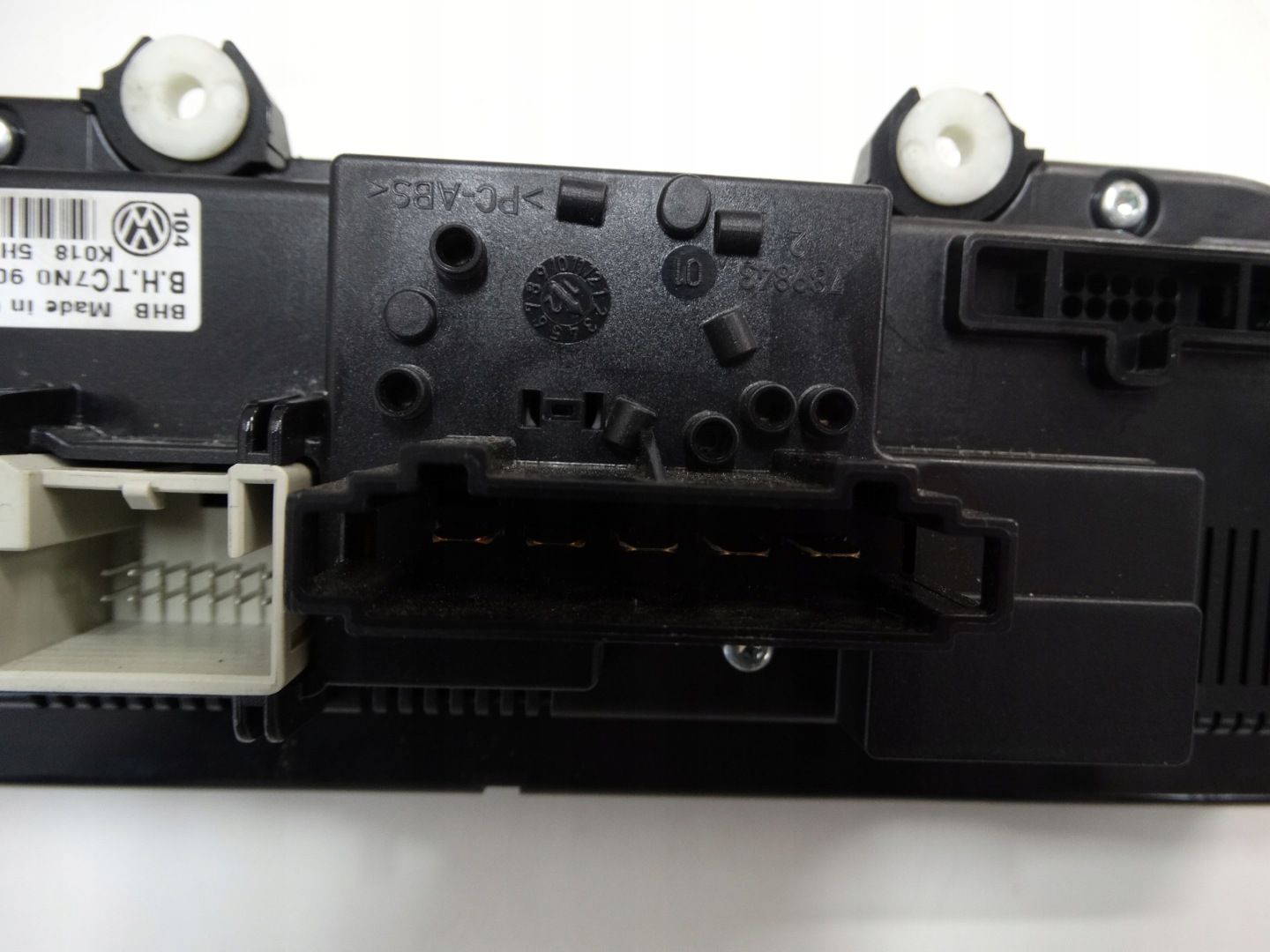 PANEL klími klimatizaci VW PASSAT B7 5HB009751