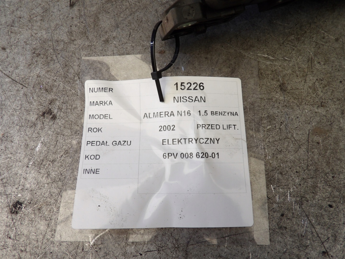 Nissan Almera N16 1,5 accelerator pedal