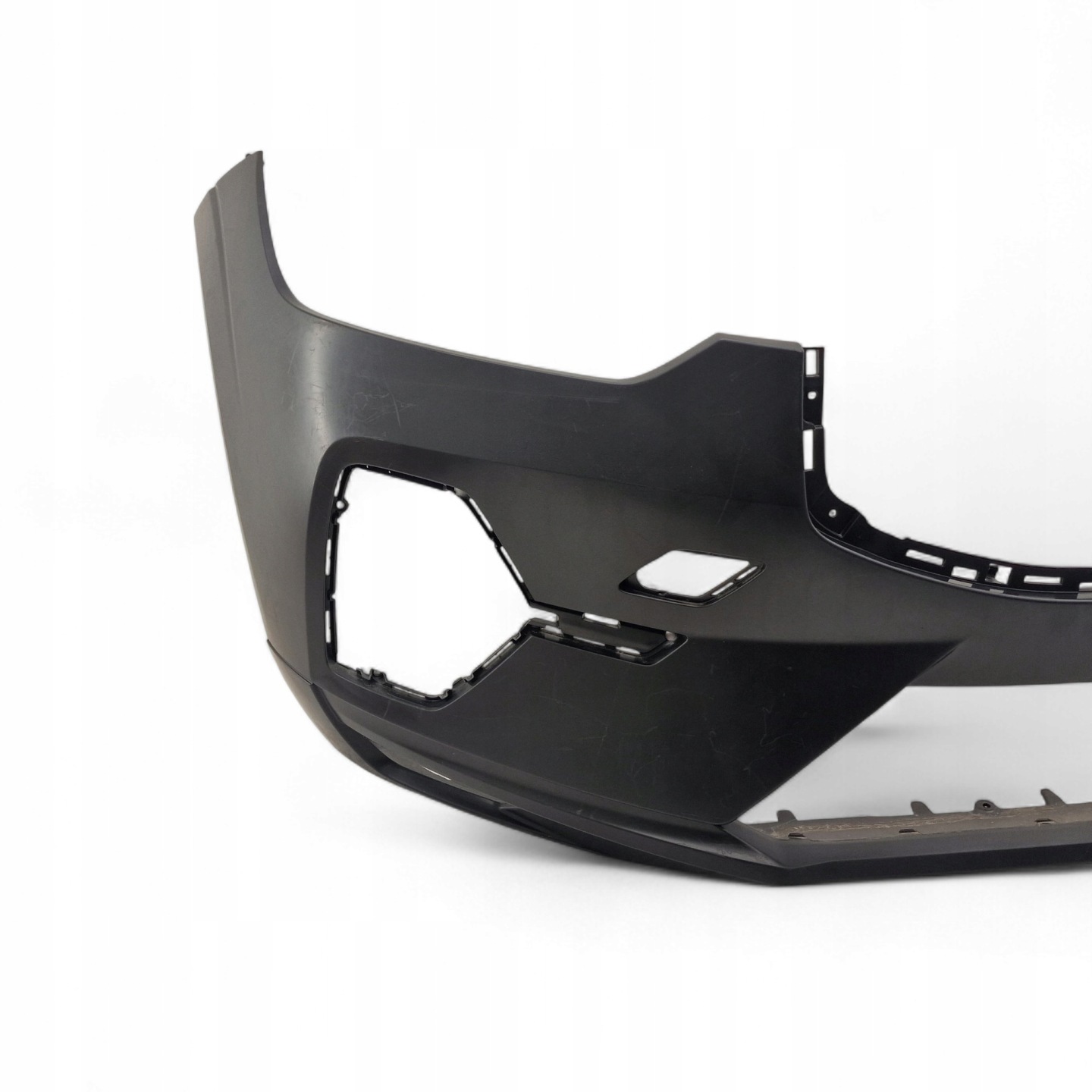 bumper front VOLVO XC60 II LIFT 4X PDC without washers 2021