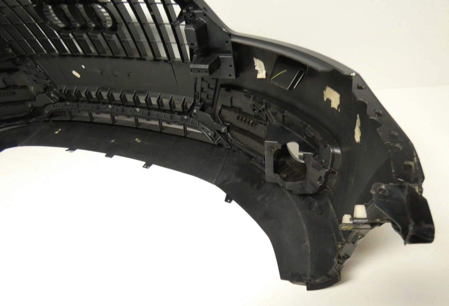 AUDI Q3 8U0807438 washer 2011-2014 bumper front front