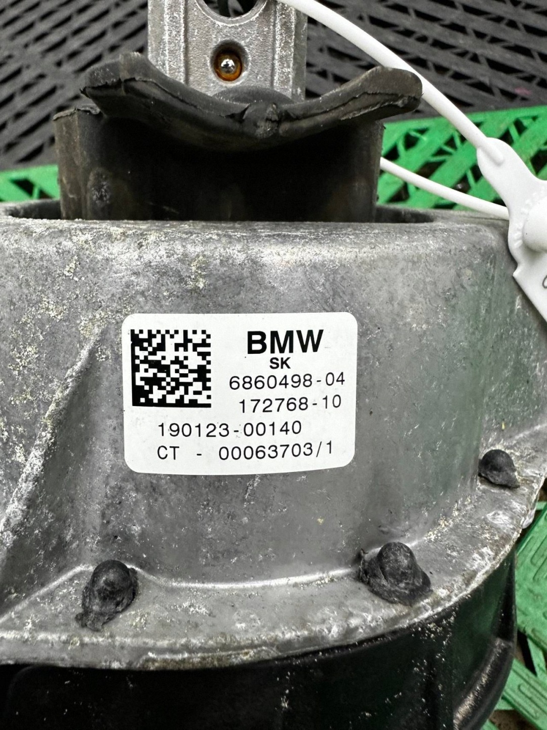 engine mount BMW 3 G20 G21 6860498