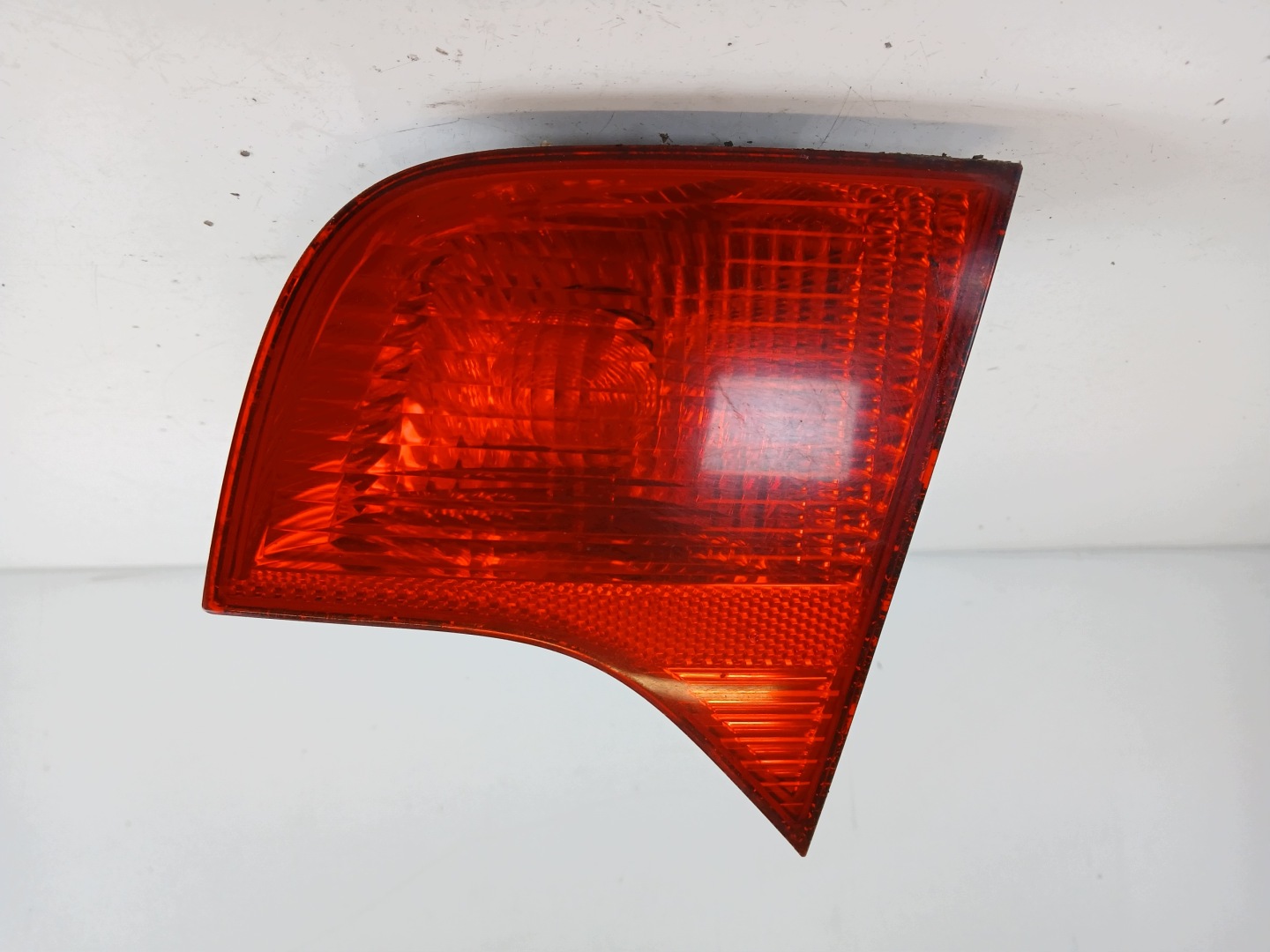 AUDI A4 B7 light right rear part sedan trunk door