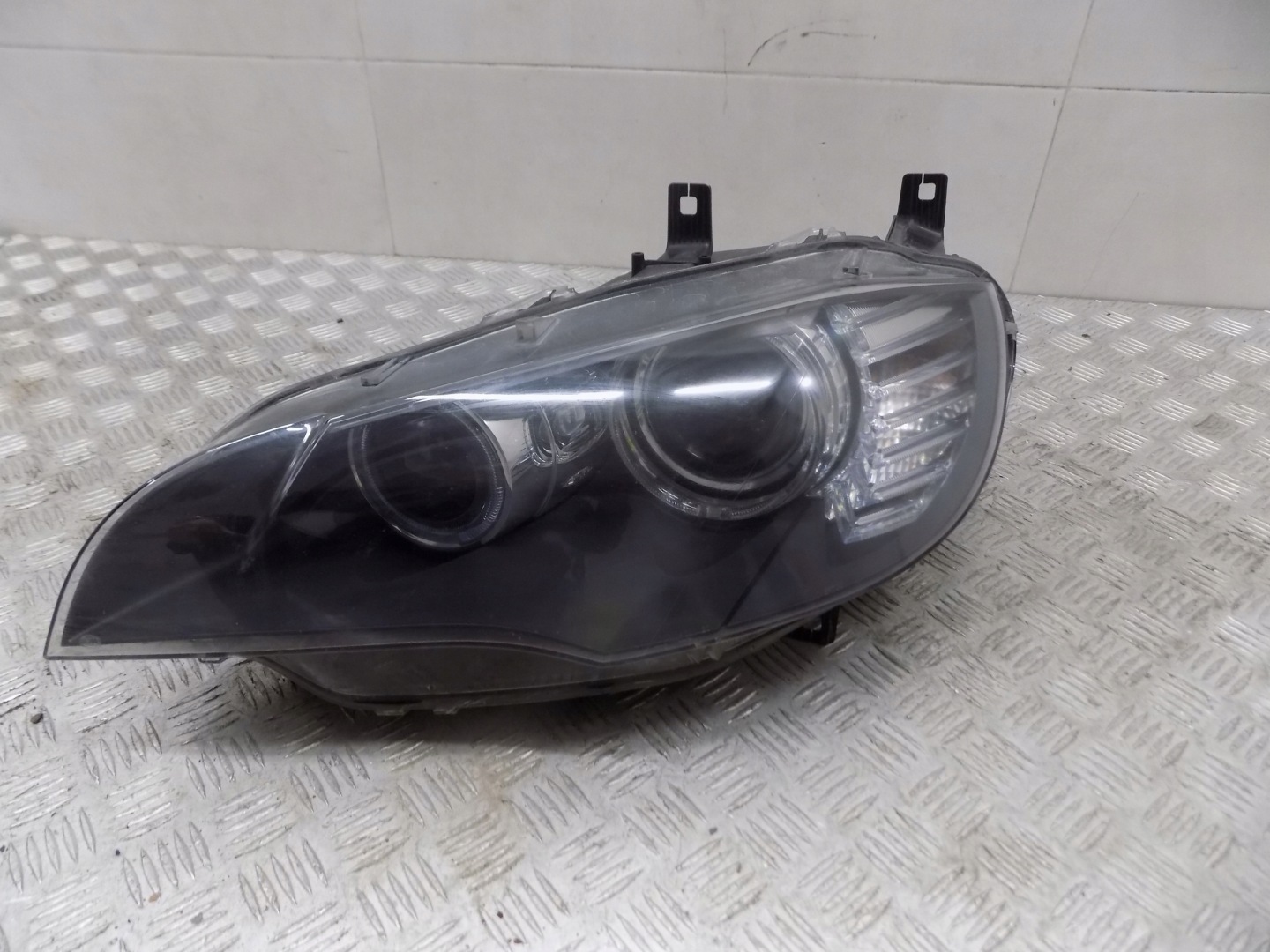 BMW X6 E71 REFLEKTOR light front left XENON EU 7179857