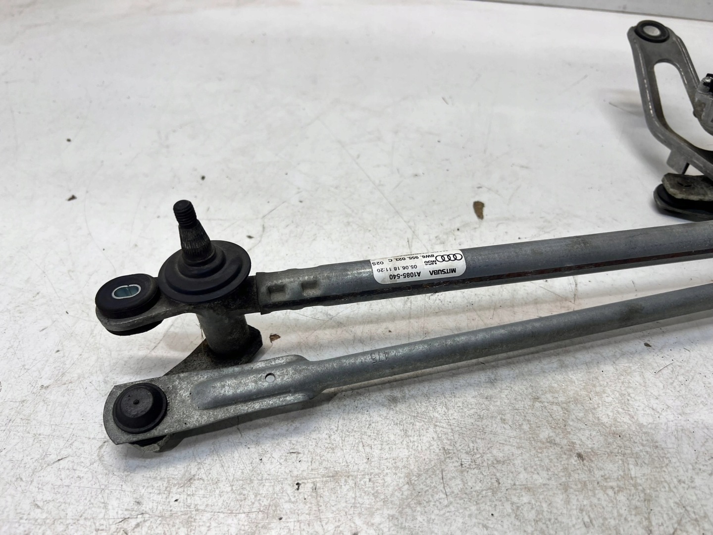 mechanism engine of wipers front AUDI A5 8W 8W6955023C