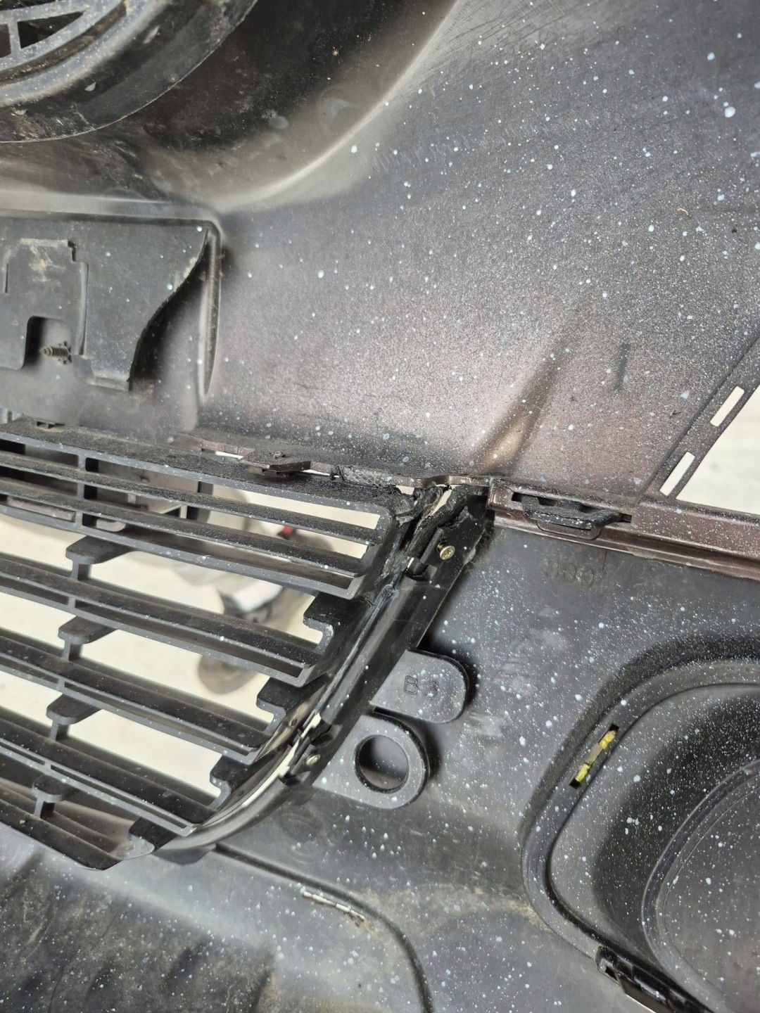 PEUGEOT 2008 and 1 13-16 bumper front front 9802521077