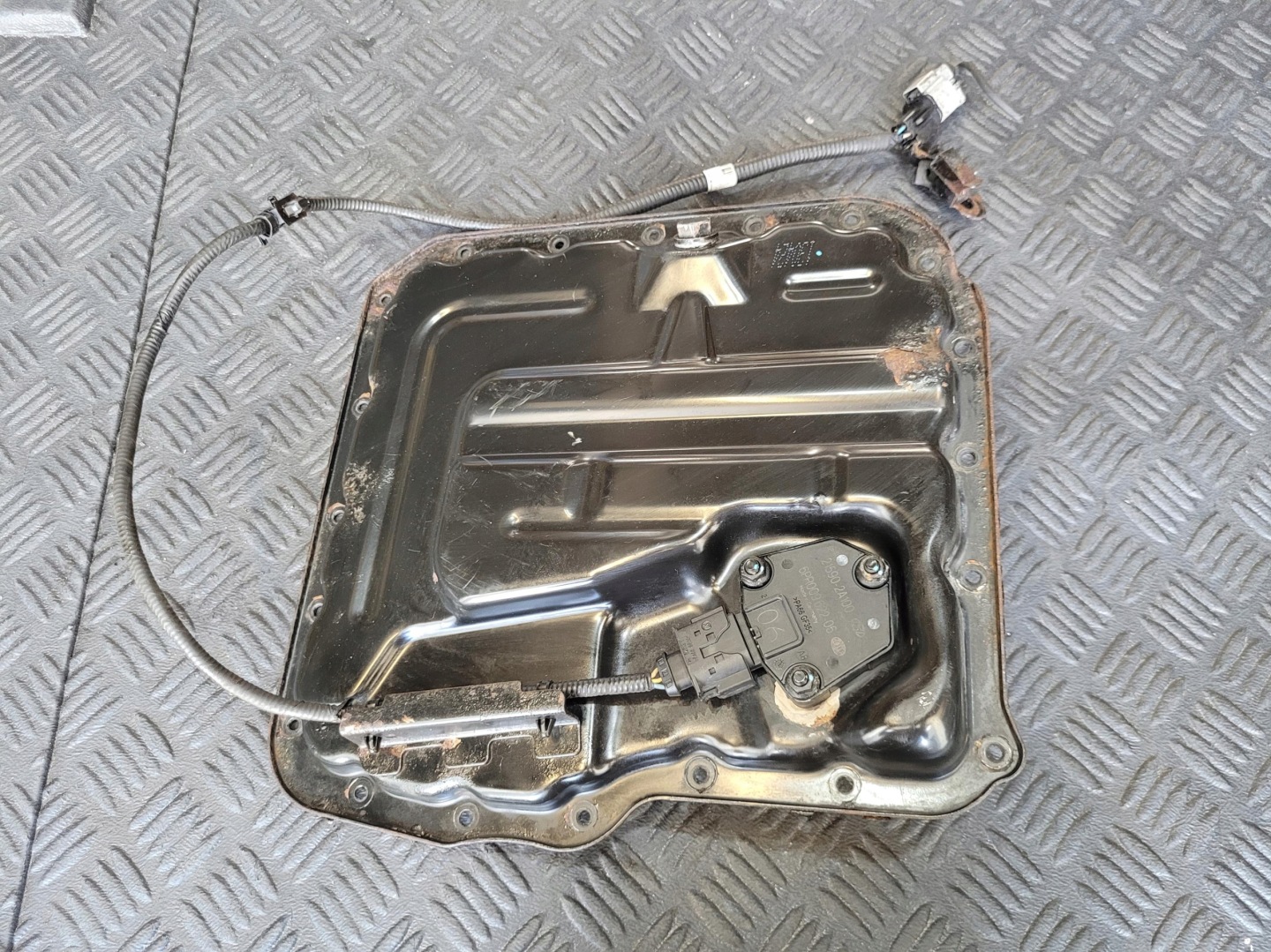 Ölwanne Sensor oil 21590-2A100 HYUNDAI SANTA FE III 2.2 D CRDI