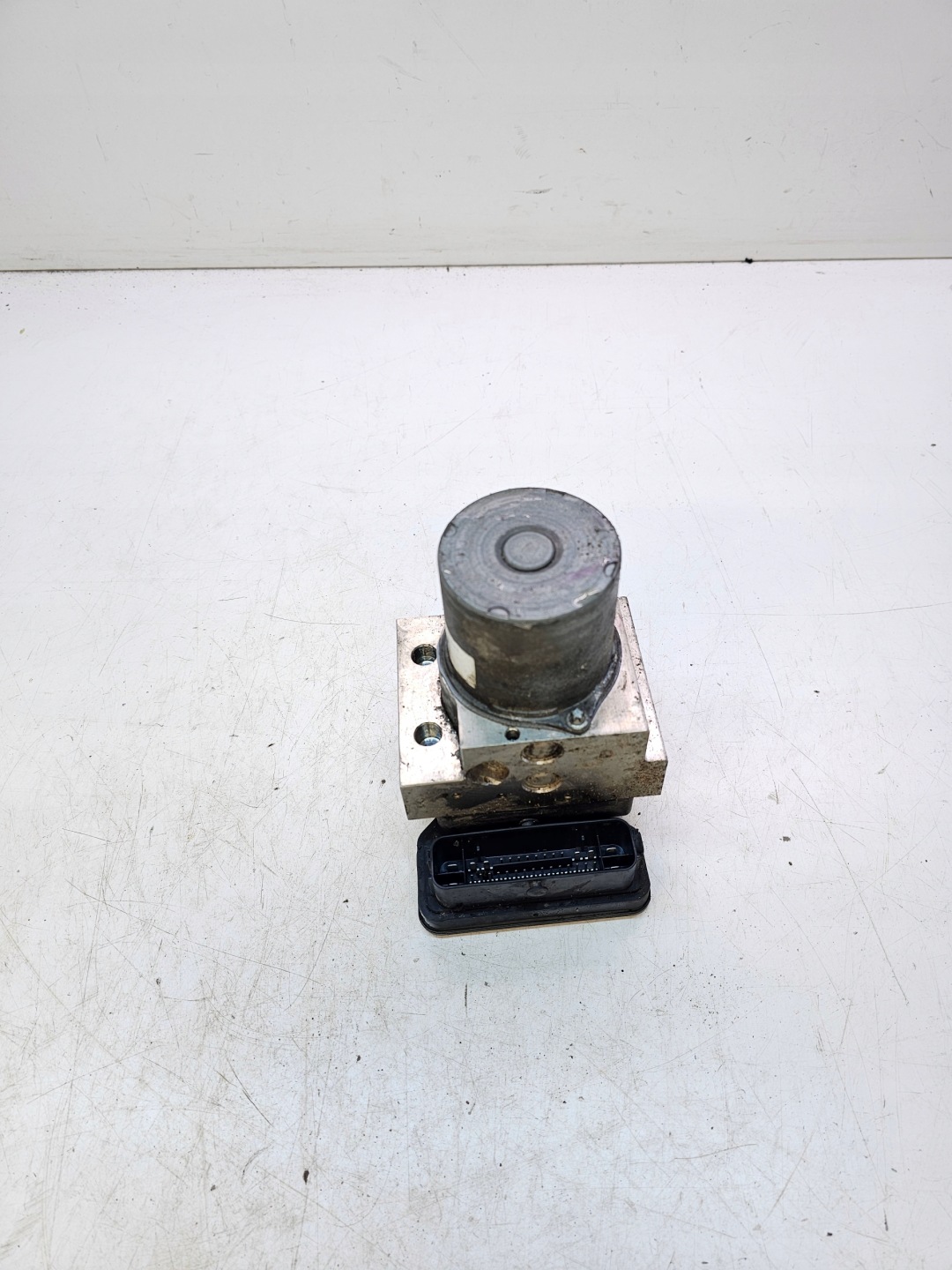 pump control unit ABS ESP AUDI A4 B9 A5 8W 8W0907379F 8W0907379D