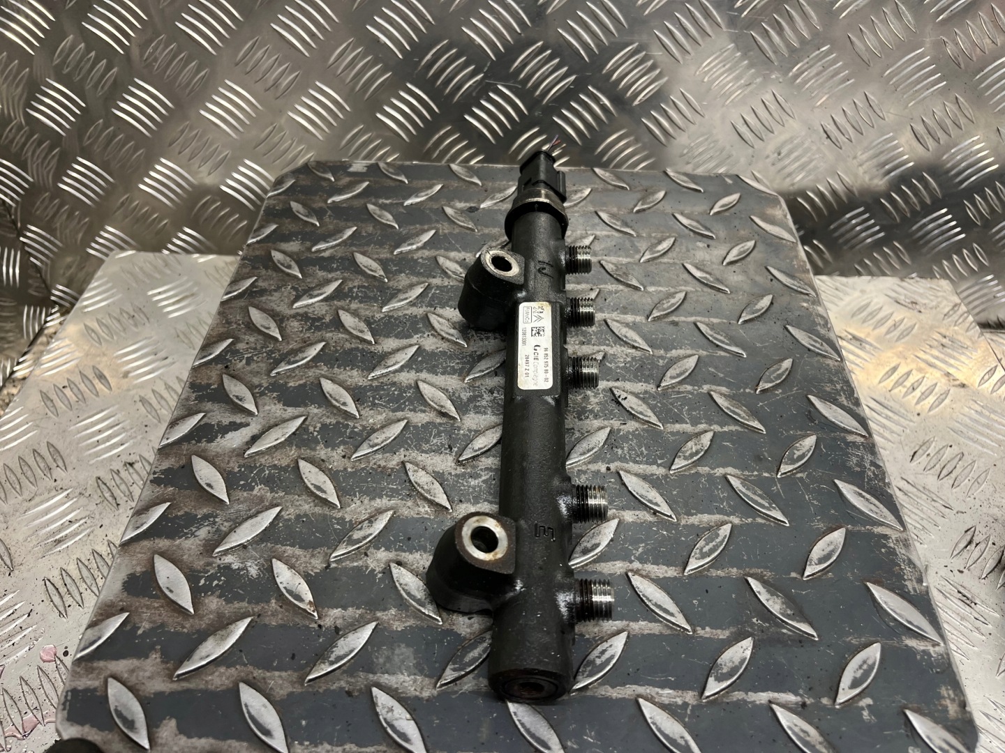 Rampe injection PEUGEOT 208 9685297580-02