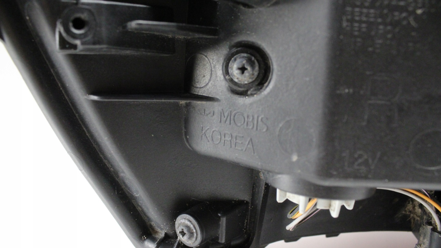 KIA NIRO II 2 - light rear right LED 2022+