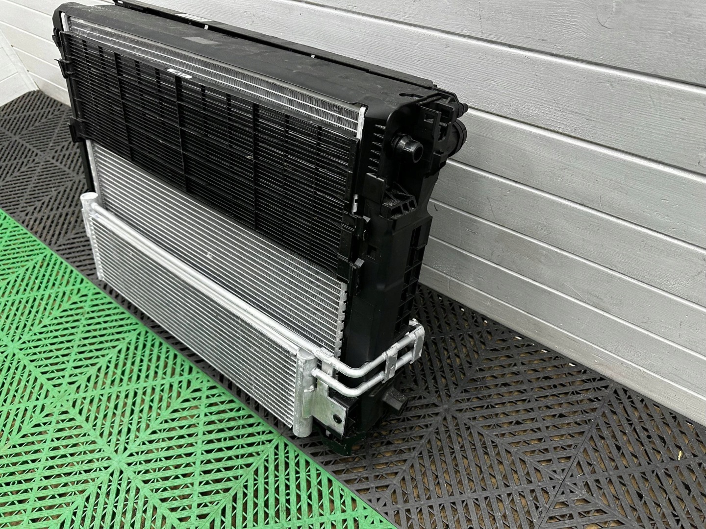 chladiče ventilátor předek BMW M4 G82 G83 8666819