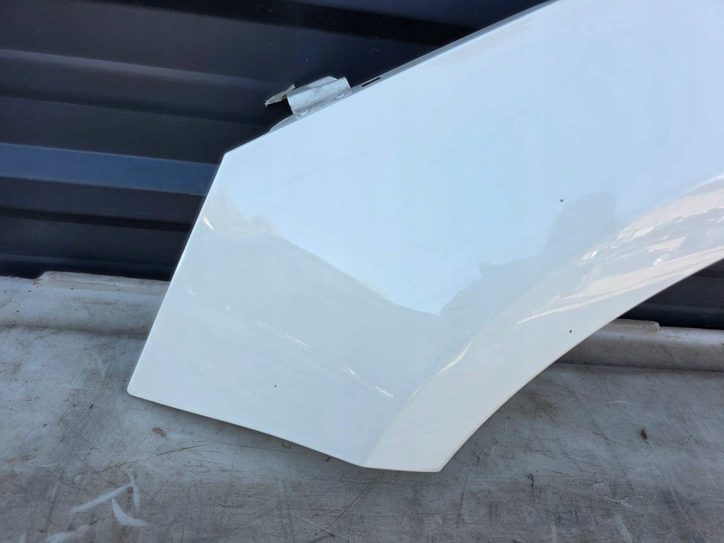 fender left front AUDI A1 8X LY9K 2010-2018 original !!!