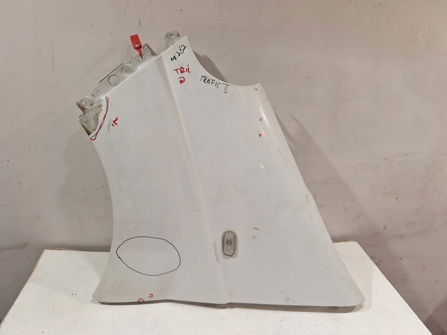 fender front left RENAULT TRAFIC II VIVARO A