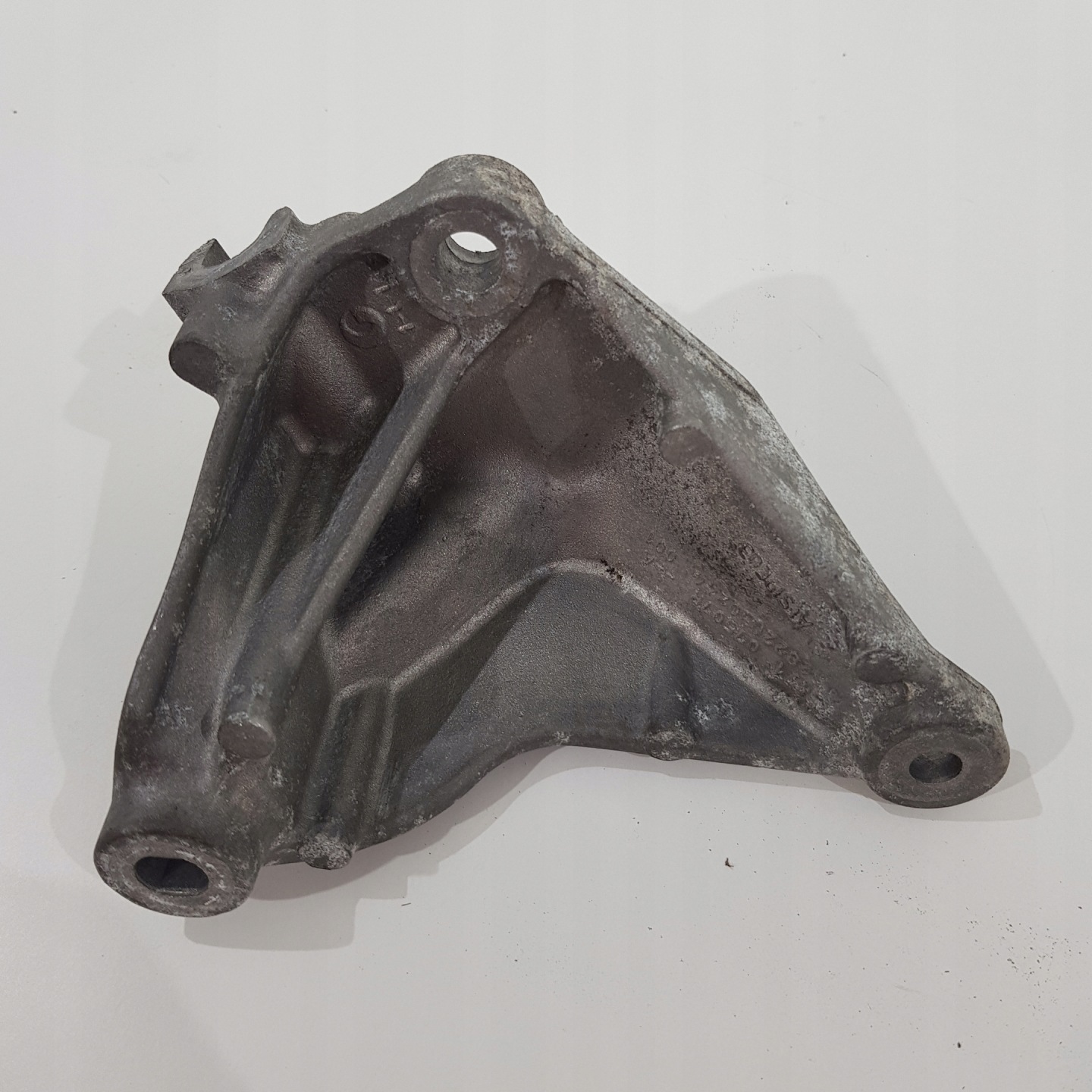 SUPPORTO ALTERNATORE CLIO V 1.0 TCE 117107507R