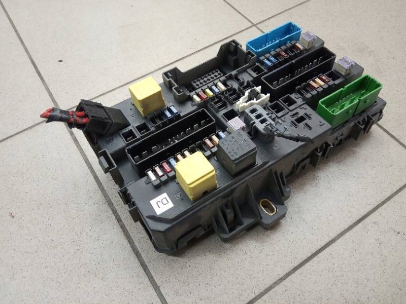 OPEL ASTRA H Module fusibles BSI 13180773DJ