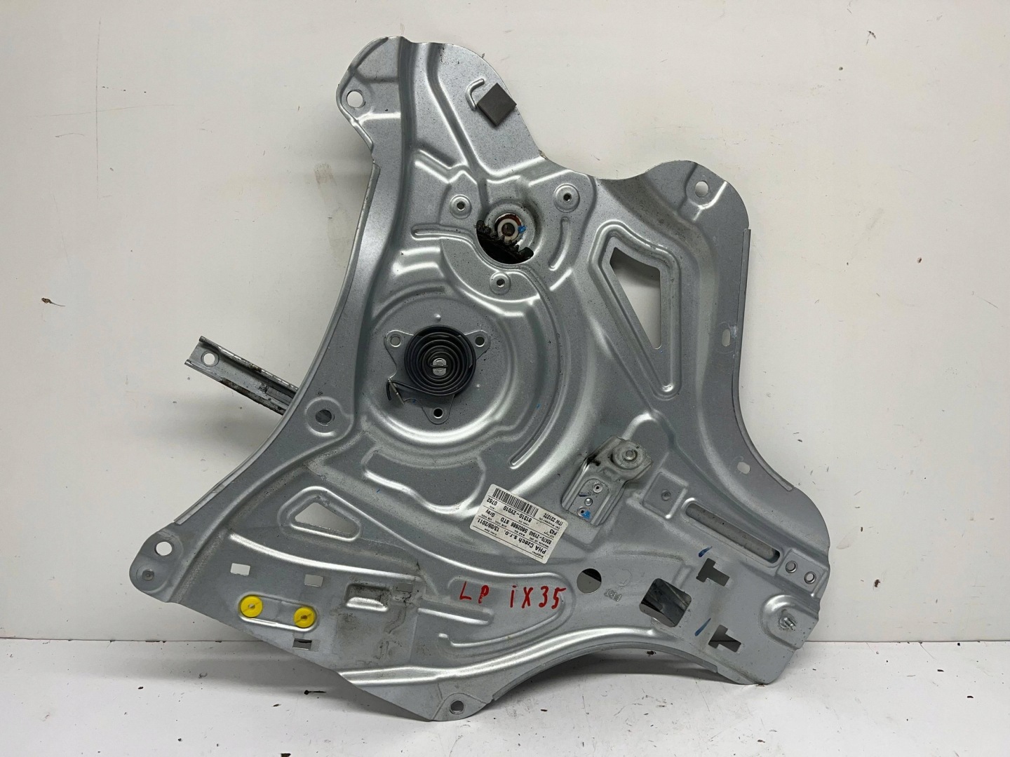 HYUNDAI IX35 window regulator left front 81310-2Y010