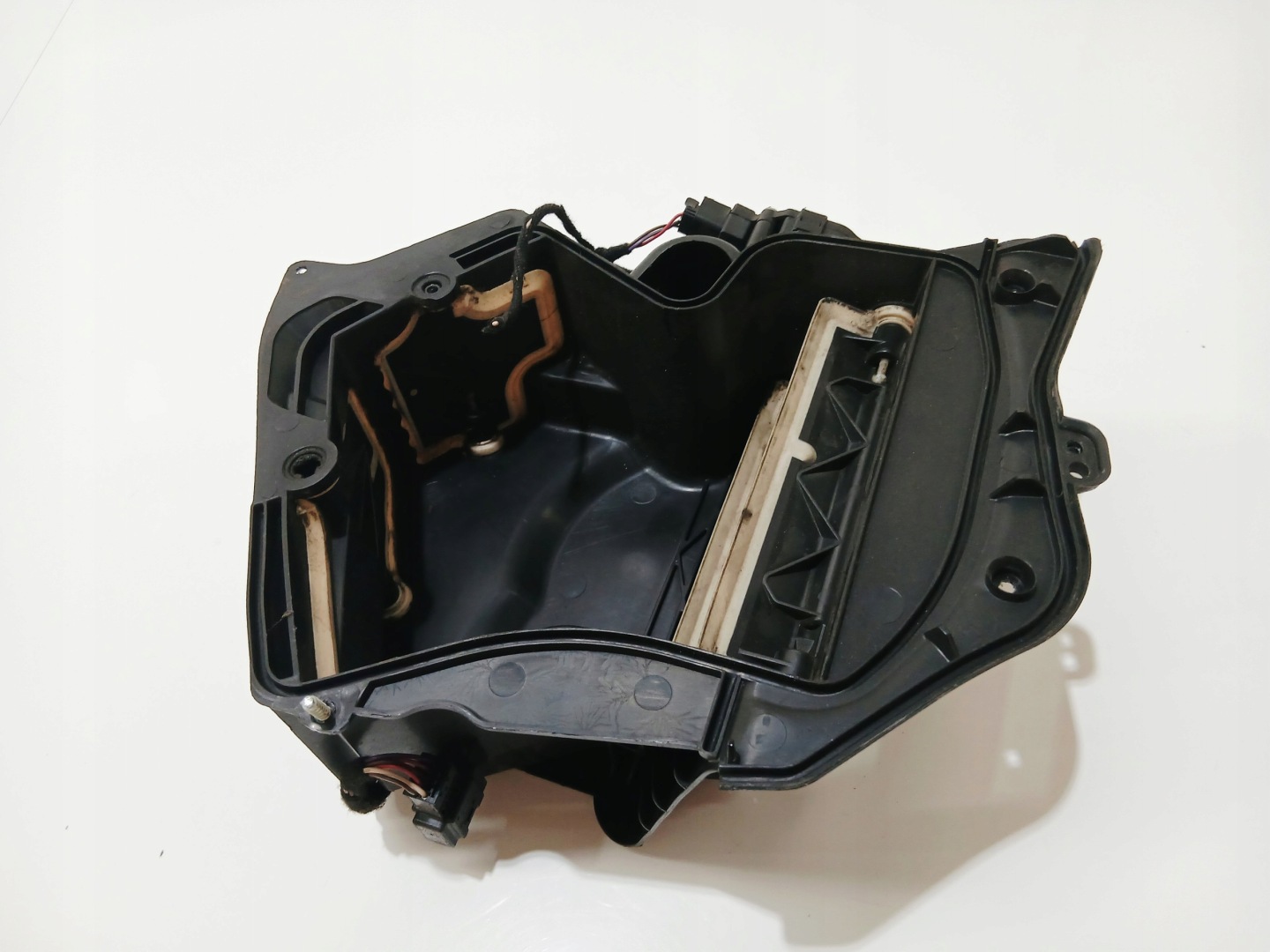 obal ventylátora topení BMW F11 EU 9248171
