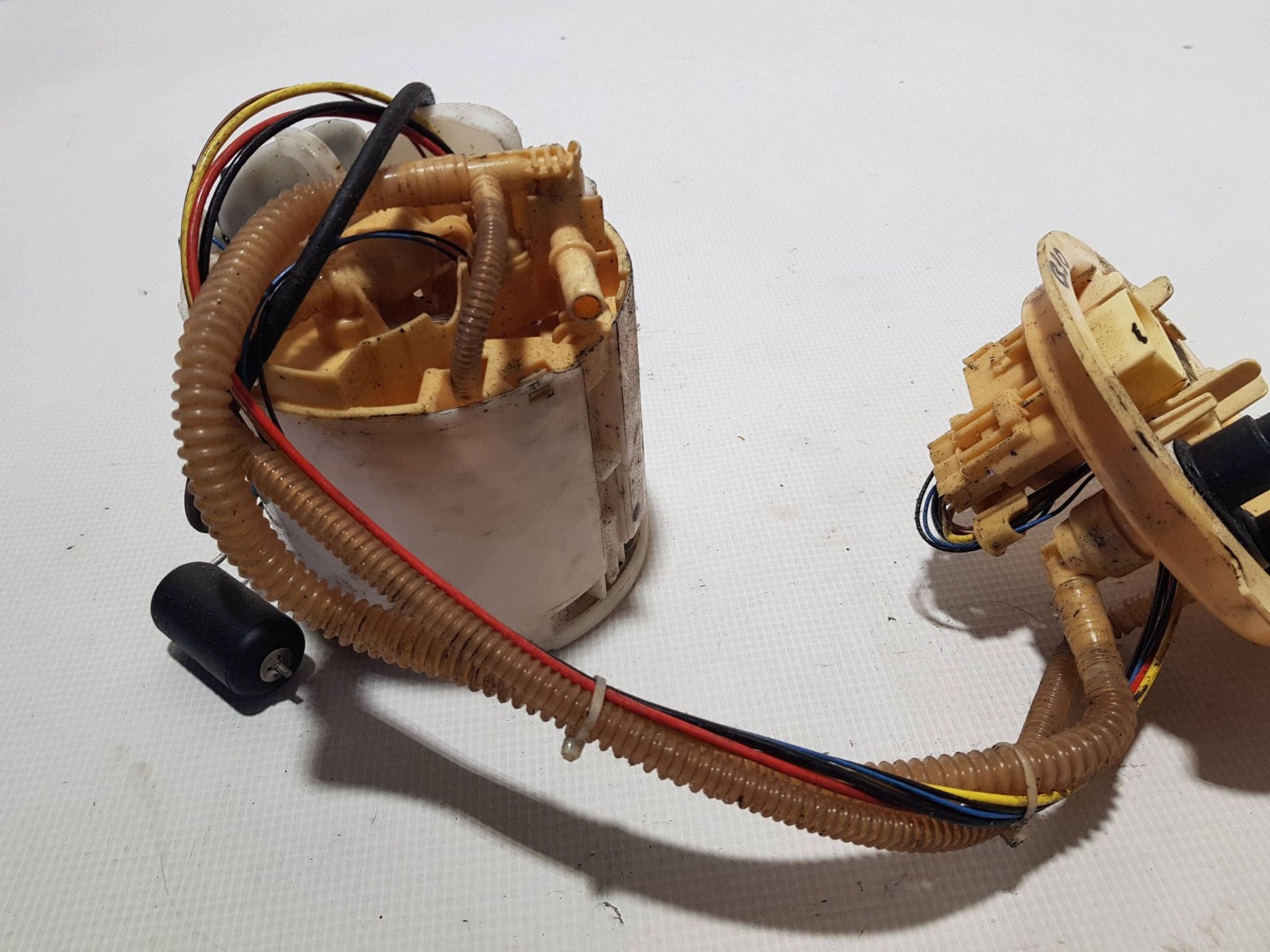 feed pump float BMW 5 G30 G31 520D 2.0 D MILDHYBRID