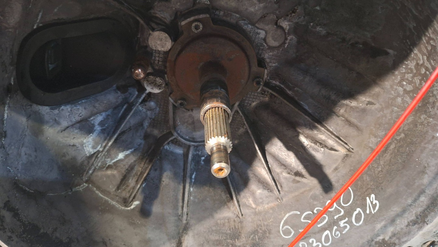Getriebe 1323065013 6S380 RENAULT MAXITY CABSTAR 2.5 3.0 DCI